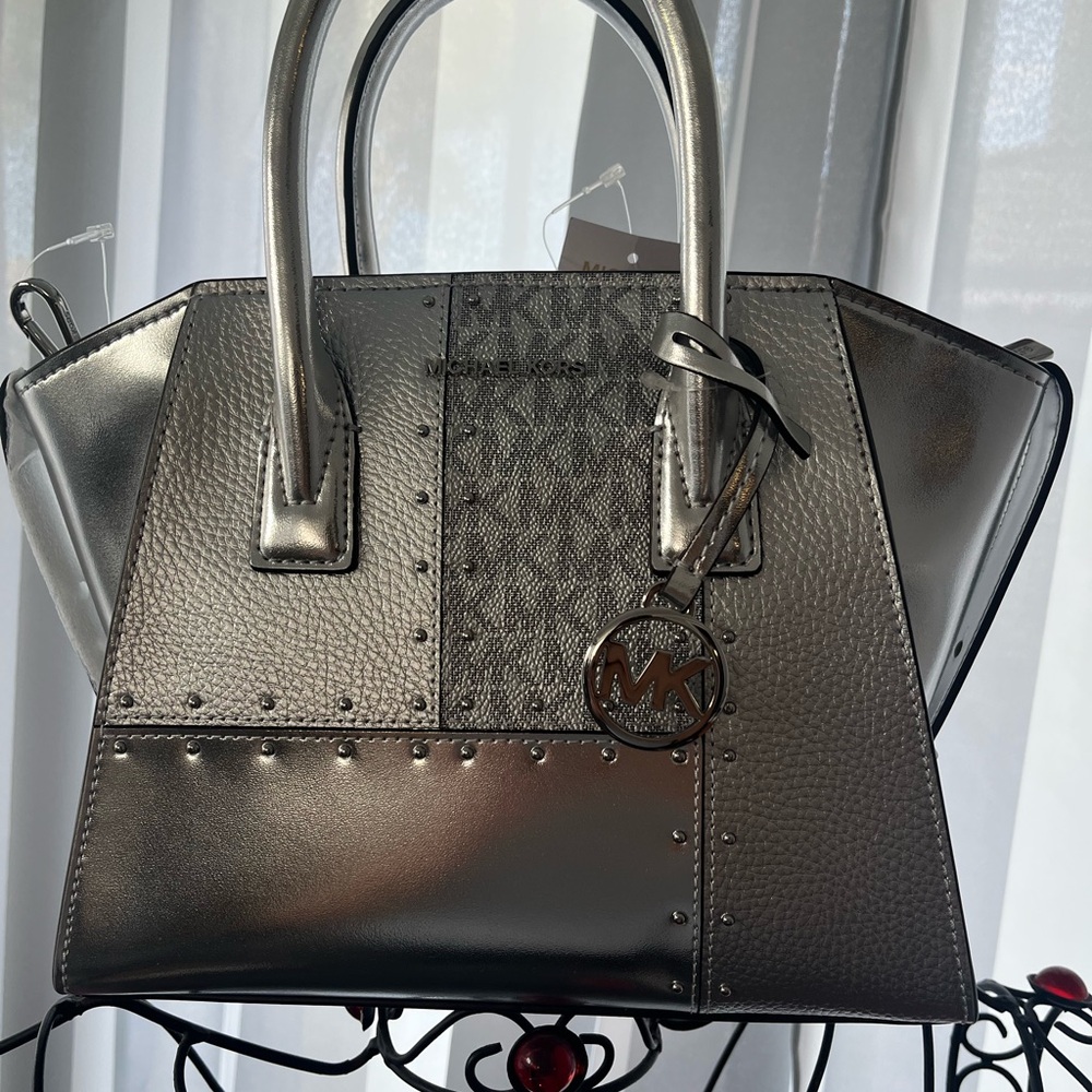 Michael Kors Silver Mini Bag - Picture 11 of 11